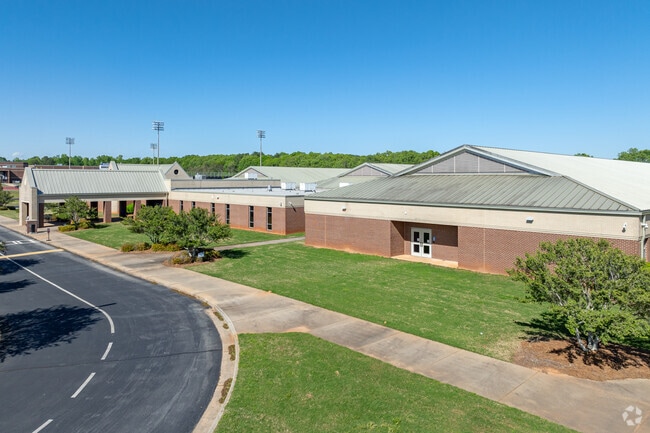 Locust Grove Middle School has a student to teacher ratio of 20 to 1.