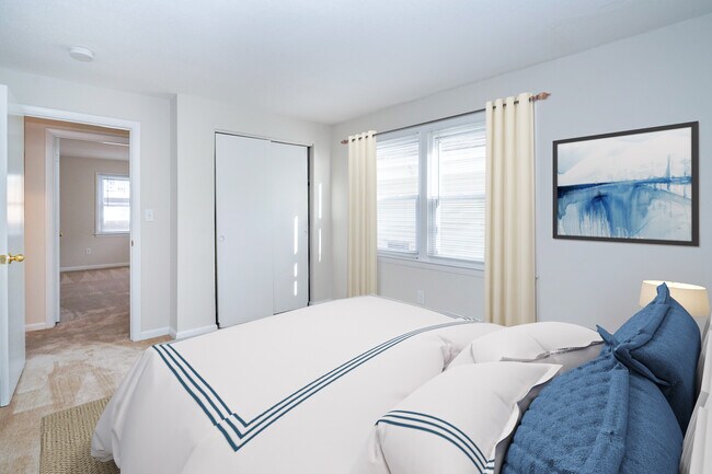 The Lancelot, Lowell, MA 01851 - photo 4