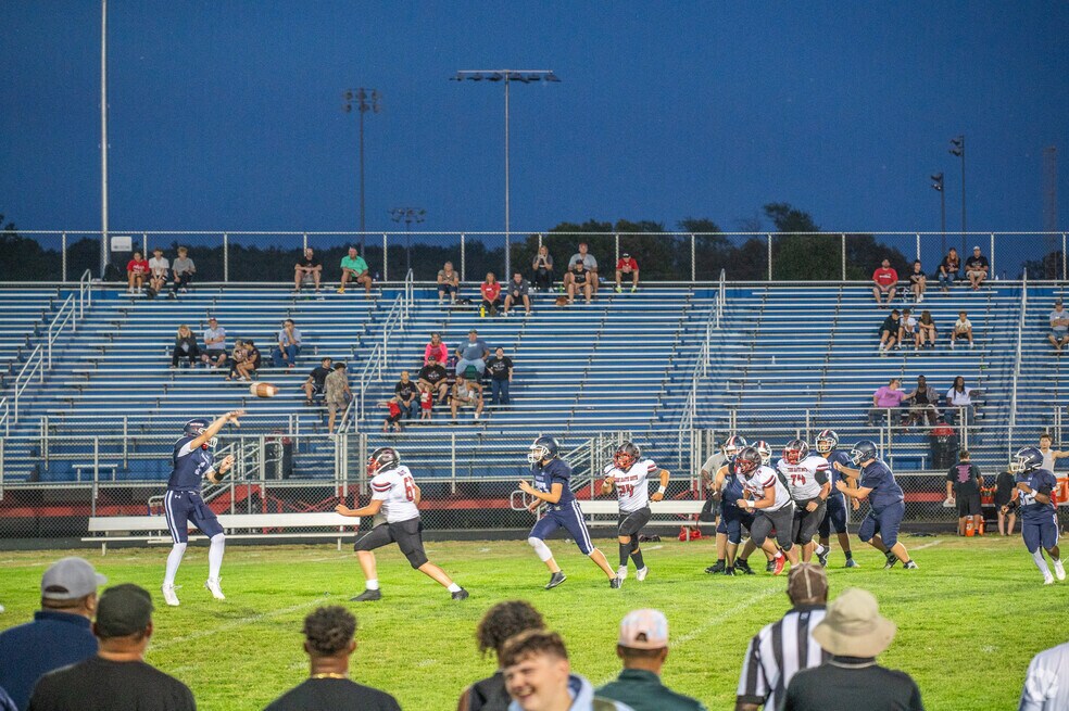 FIRST STREET RIVERFRONT-557385_P2_012725_REDUX_VO_V3