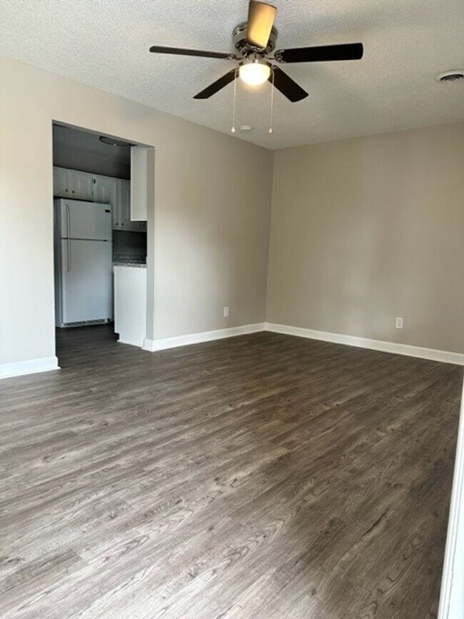 216 Colonial Heights Rd unit 9, Kingsport, TN 37663 - photo 3