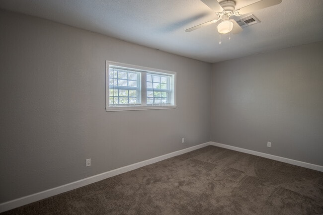 339 Park Row Ave 1-4 unit 3, Long Beach, MS 39560 - photo 7