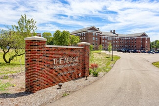 715 W Willow St, Lansing, MI 48906