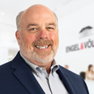 Bruce Davis