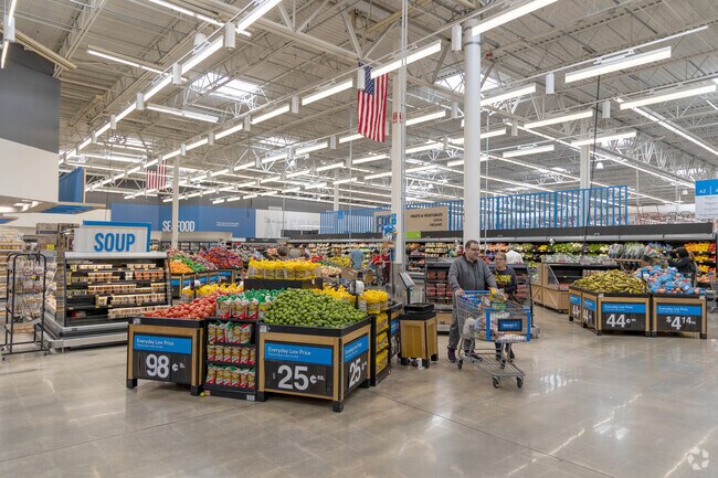 Walmart Supercenter is conveniently located in Hialeah Gardens.