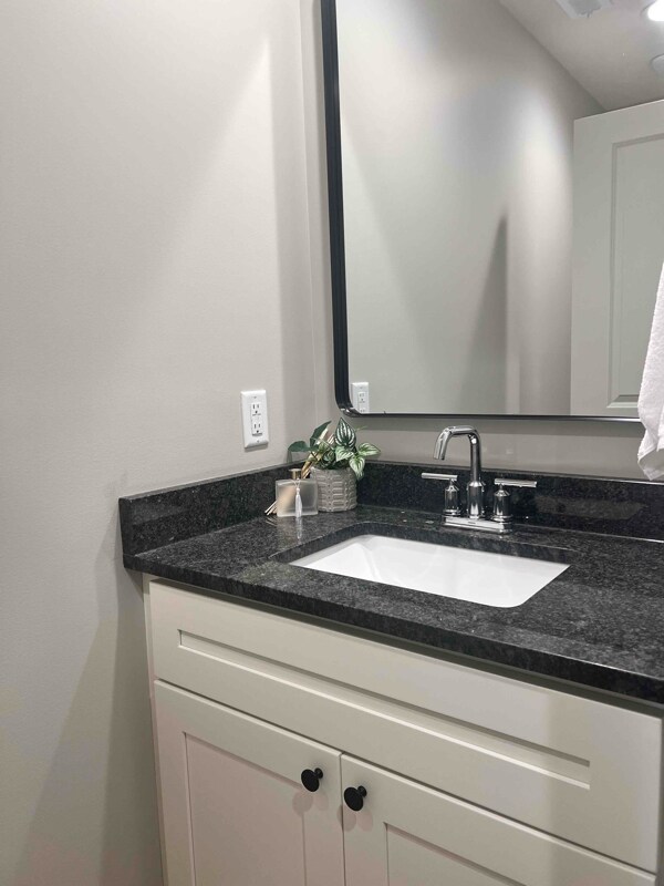 4801 Apple Hill Ln unit A or B, Lincoln, NE 68506 - photo 6