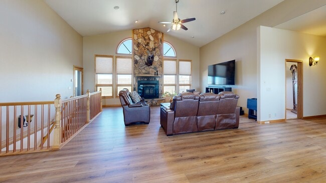 15125 Spring Valley Rd, Larkspur, CO 80118 - photo 2