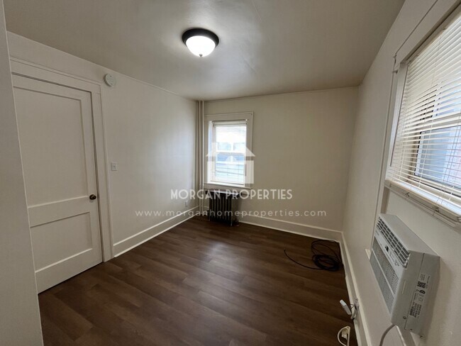 330 E 12th St unit 2, Anderson, IN 46016 - photo 6