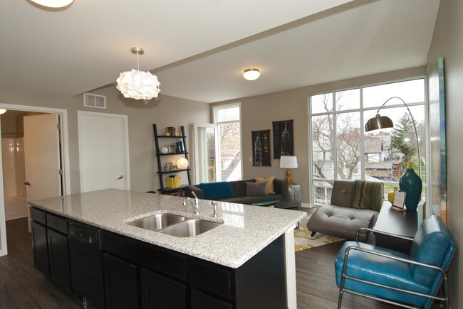 Eastown Flats, Grand Rapids, MI 49506 - photo 3