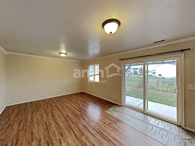 2258 S 2775 W, Syracuse, UT 84075 - photo 7