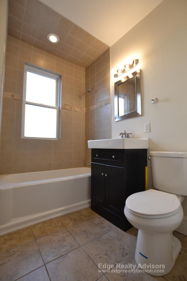 49 Radnor Rd unit 1, Brighton, MA 02135 - photo 5