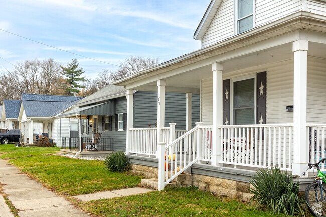 Williamsburg has a wide variety of home styles throughout the neighborhood.
