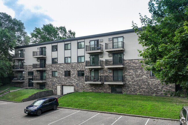 Gauvette Park Apartments, Columbia Heights, MN 55421 - photo 6