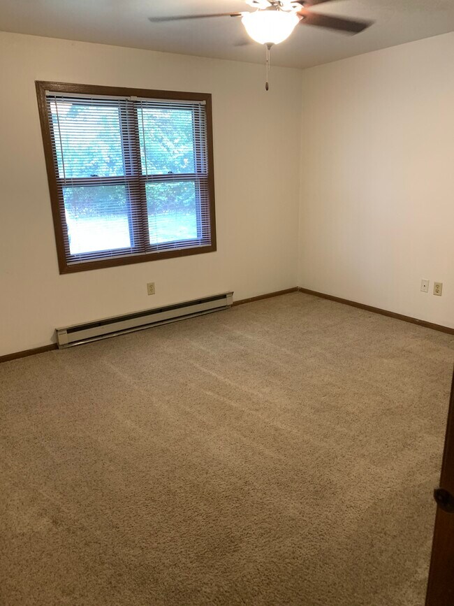 1742 S Broad St unit D, Schererville, IN 46375 - photo 7