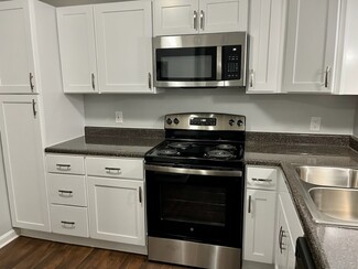 510 Webster St, Cary, NC 27511