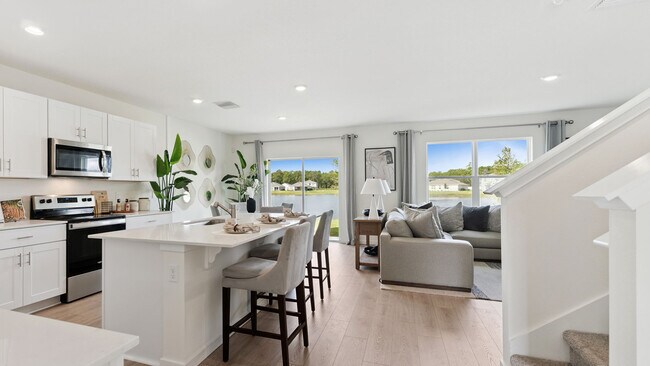 103 Heirloom Dr, Ormond Beach, FL 32174 - photo 4