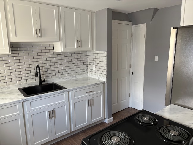 136 Kenview Ave unit Left, Buffalo, NY 14217 - photo 3