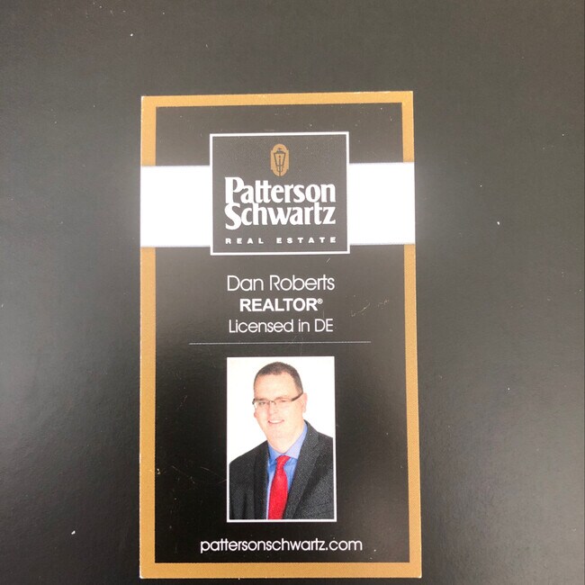 Agent Photo