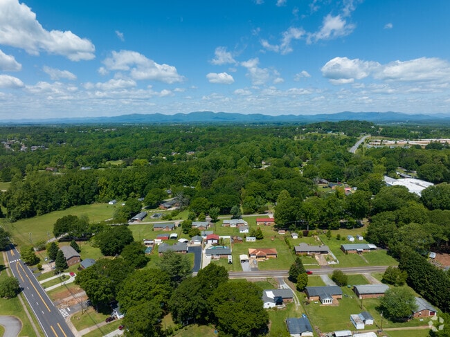 New Development in the Foothills of the Blue Ridge Mountains in Inman SC.