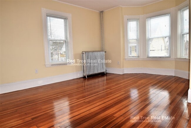 39 Watts St, Malden, MA 02148 - photo 7