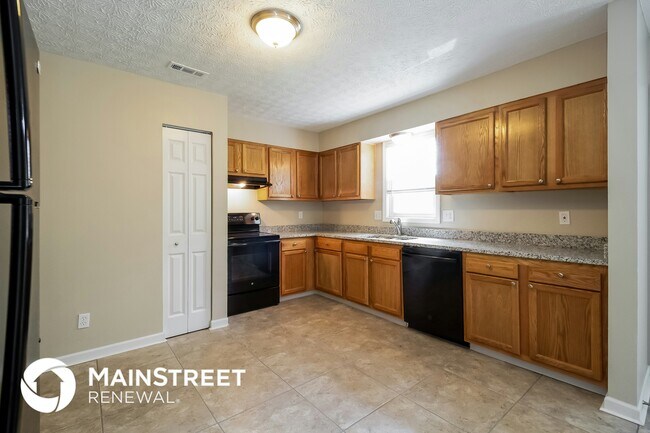 2495 Willow View Ct, Grove City, OH 43123 - photo 7