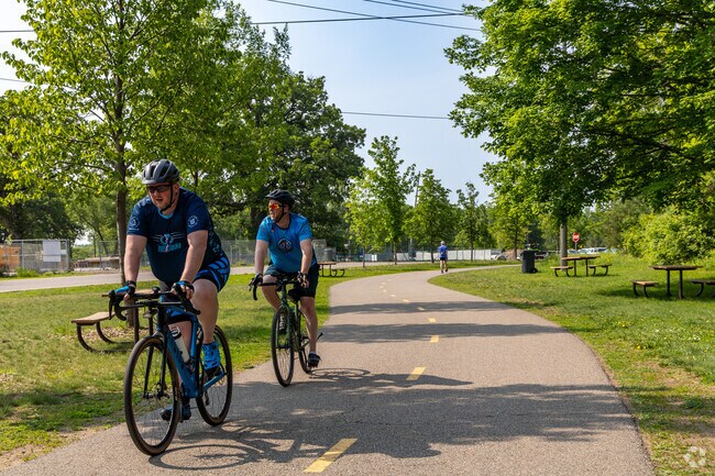 Willowstone residents have access to miles of scenic bike trails.