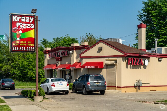 Located on Mack Ave, Krazy Pizza is ideal for last minute, low stress dinners.