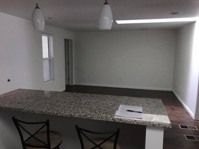 102 N Gilfillan St, Franklin, PA 16323 - photo 3