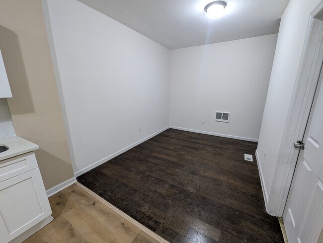 152 S 10th St unit 1, Newark, NJ 07107 - photo 3