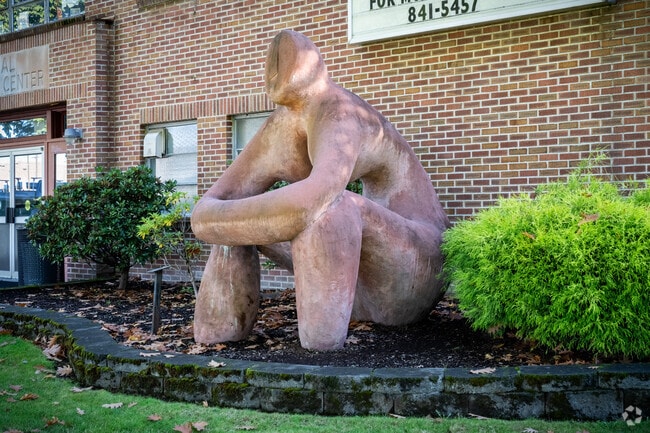 Charming sculptures can be found throughout Puyallup.