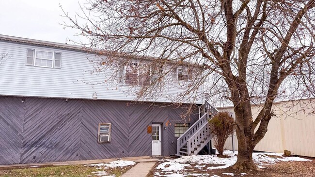 10291 Teays Valley Rd unit B, Teays Valley, WV 25560 - photo 3