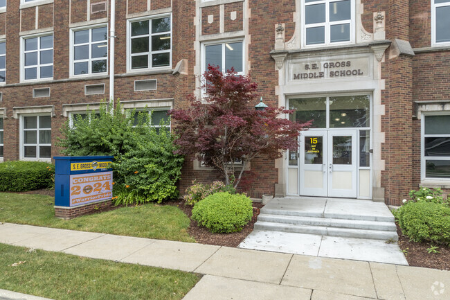S E Gross Middle School prides itself on offering many extracurricular activities in Brookfield.