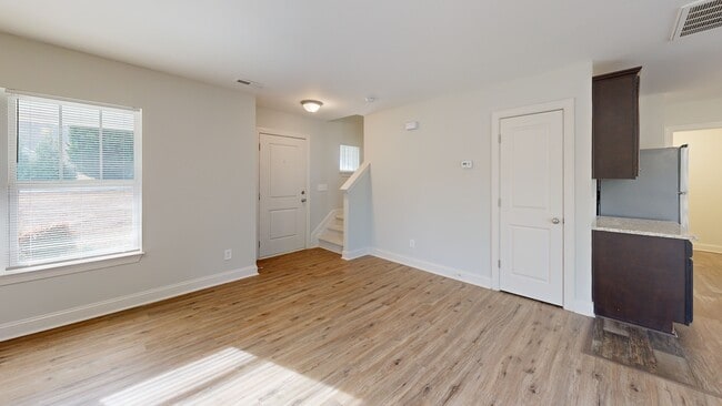 502 Coffeetree Ln, Stanley, NC 28164 - photo 3