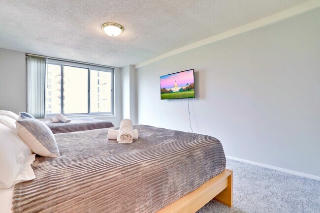 2111 Richmond Hwy unit FL8-ID1022390P, Arlington, VA 22202 - photo 5