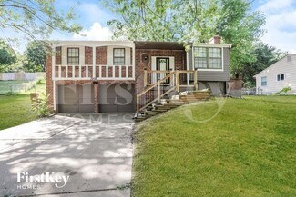 3208 NW Canterbury Place, Blue Springs, MO 64015