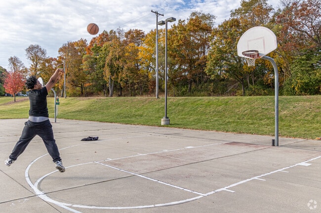 Smith-Ryerson Park in Muskegon has basketball courts to practice upon.