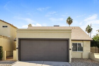 10012 N 66th Dr, Glendale, AZ 85302