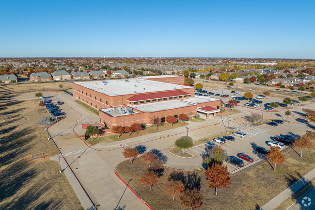 Lois Lindsey Elementary School, Rankings & Reviews - Homes.com