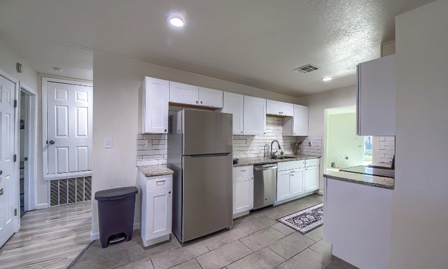 4906 Melvin Dr, San Antonio, TX 78220 - photo 3