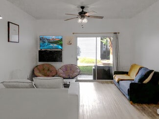 4220 Wilshire Blvd Unit 102, Wilmington, NC 28403