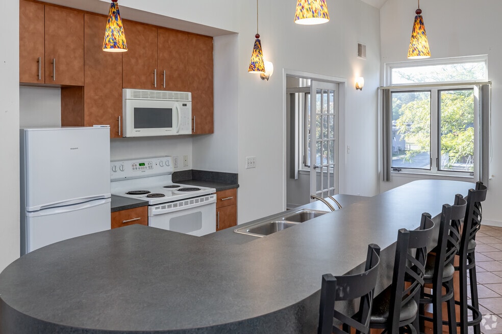 3139 Professional Dr, Ann Arbor, MI 48104 - photo 1