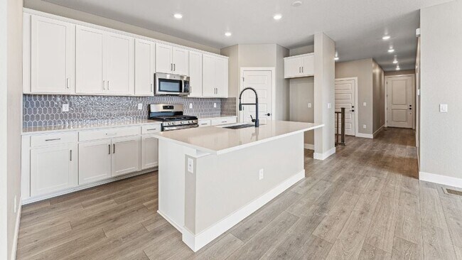 3402 N Buchanan Way unit 36664260, Aurora, CO 80019 - photo 6