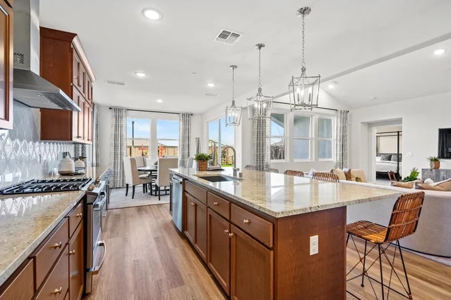 2350 Prairie Way, Dixon, CA 95620 - photo 2