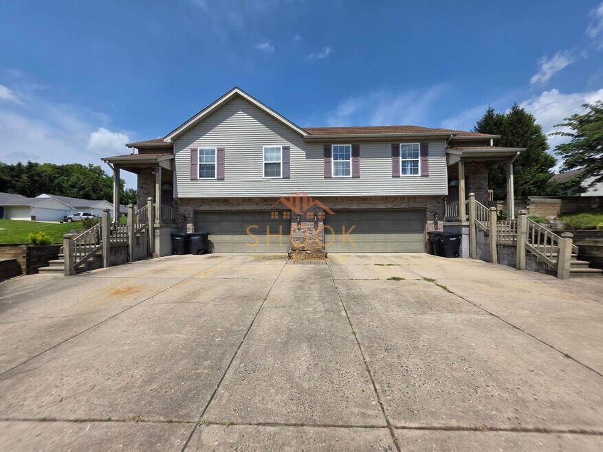 3619/3621 W Thornhill Cir