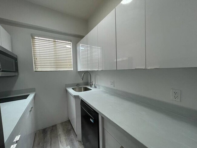 29 Oviedo Ave unit ID1056534P, Coral Gables, FL 33134 - photo 7