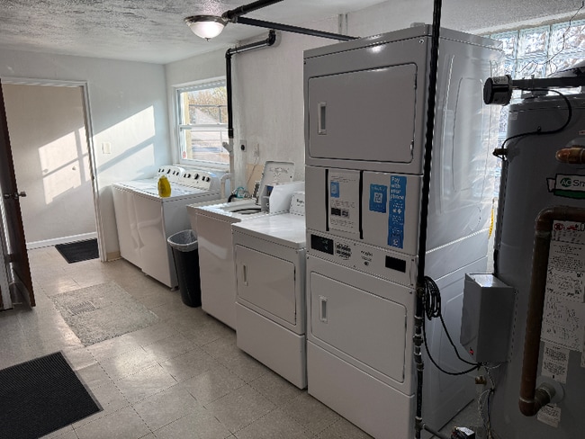 3313 Camvic Terrace unit 3, Cheviot, OH 45211 - photo 2