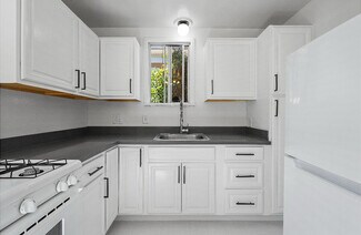 1551 Saint Charles St, Alameda, CA 94501