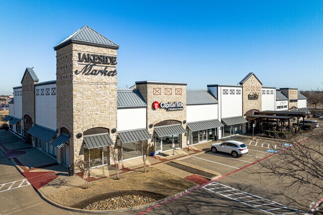 There are many retail options in Spring Creek; like Lakeside Market.