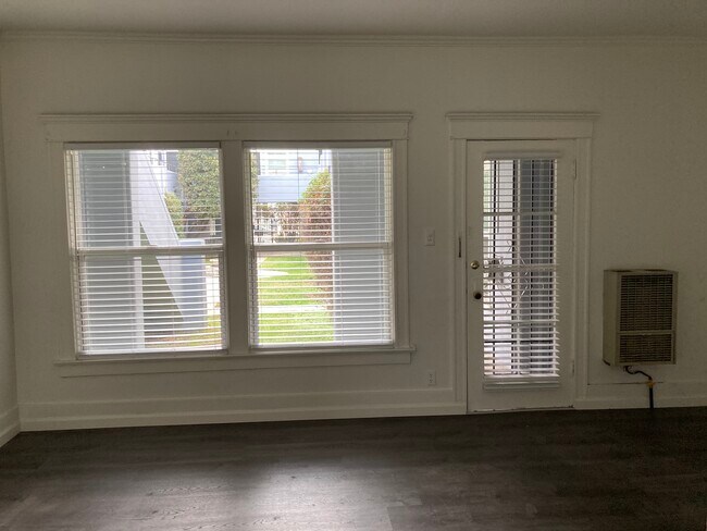 533 S Westmoreland Ave unit 14, Los Angeles, CA 90020 - photo 3