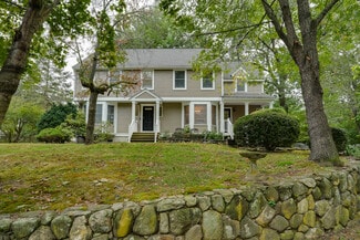 94 Rice St, Wellesley, MA 02482
