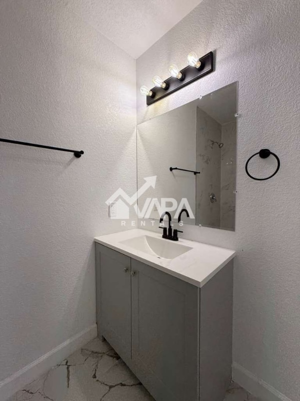 411 Yolanda Dr, San Antonio, TX 78228 - photo 7